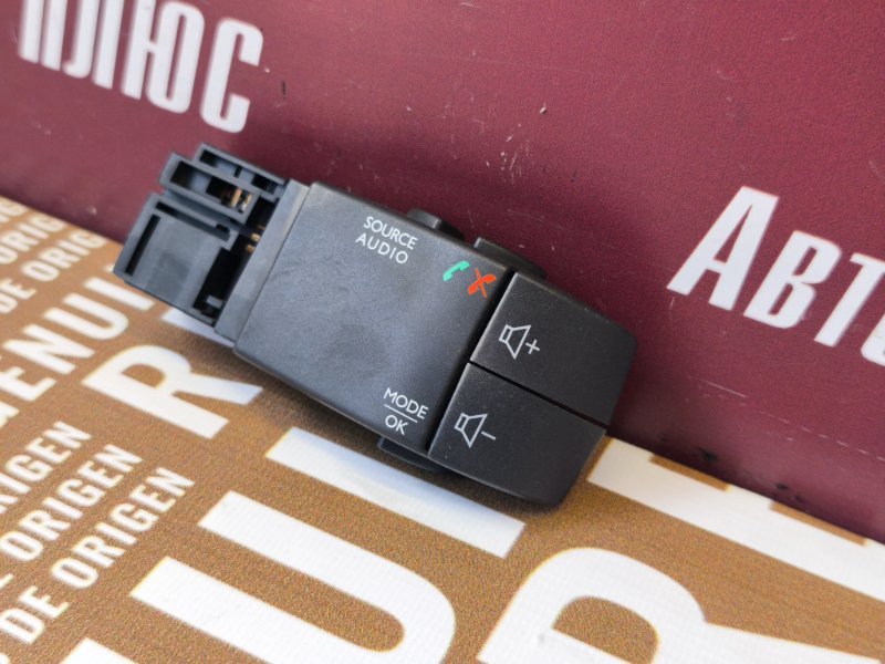 Джойстик управления магнитолой