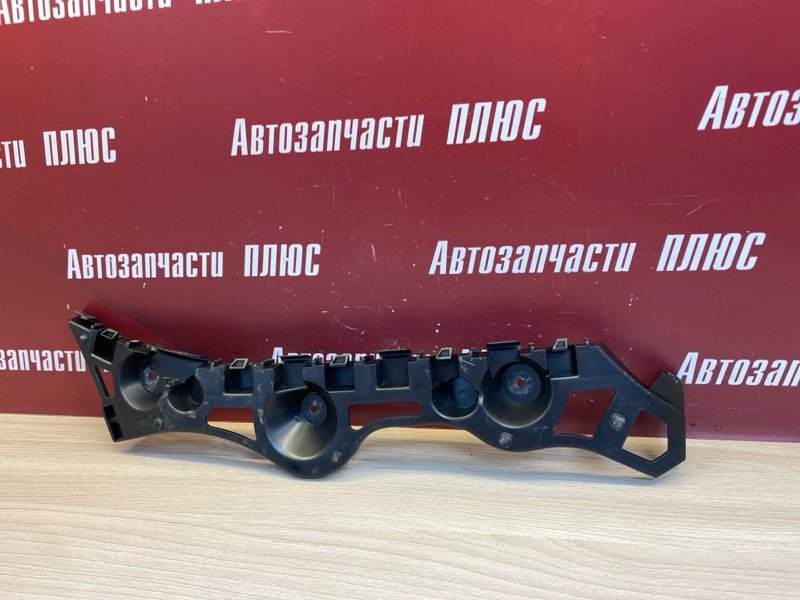 Кронштейн бампера