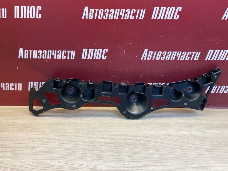 Кронштейн бампера