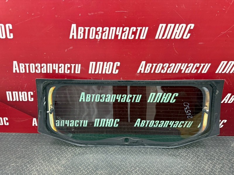 Стекло крышки багажника