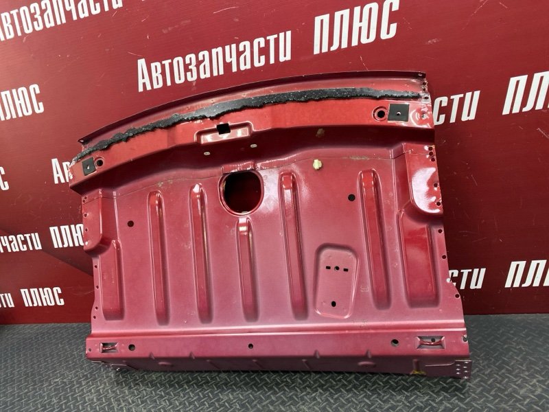 Задняя полка