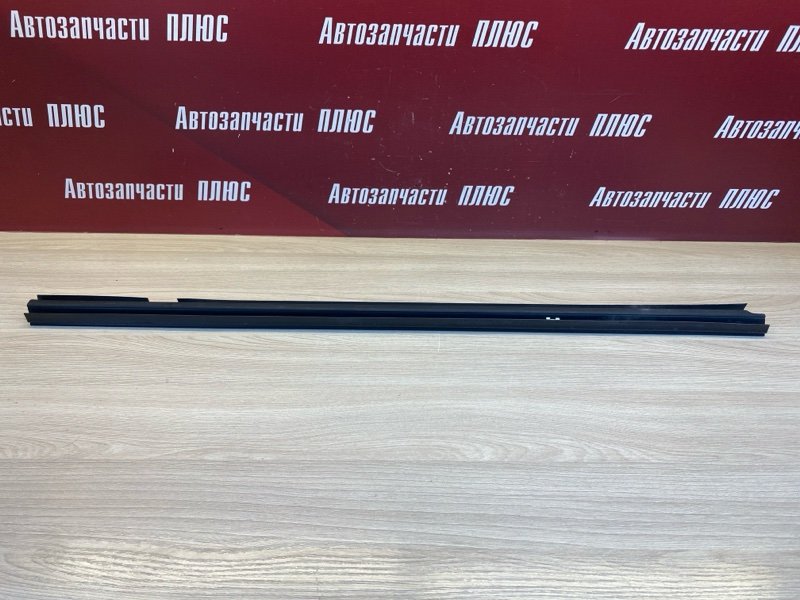 Уплотнитель стекла двери внутренний