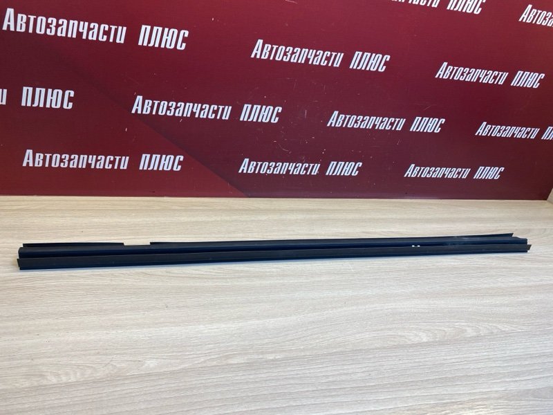 Уплотнитель стекла двери внутренний