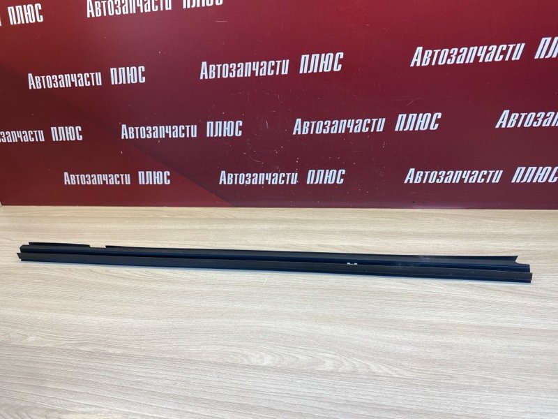 Уплотнитель стекла двери внутренний