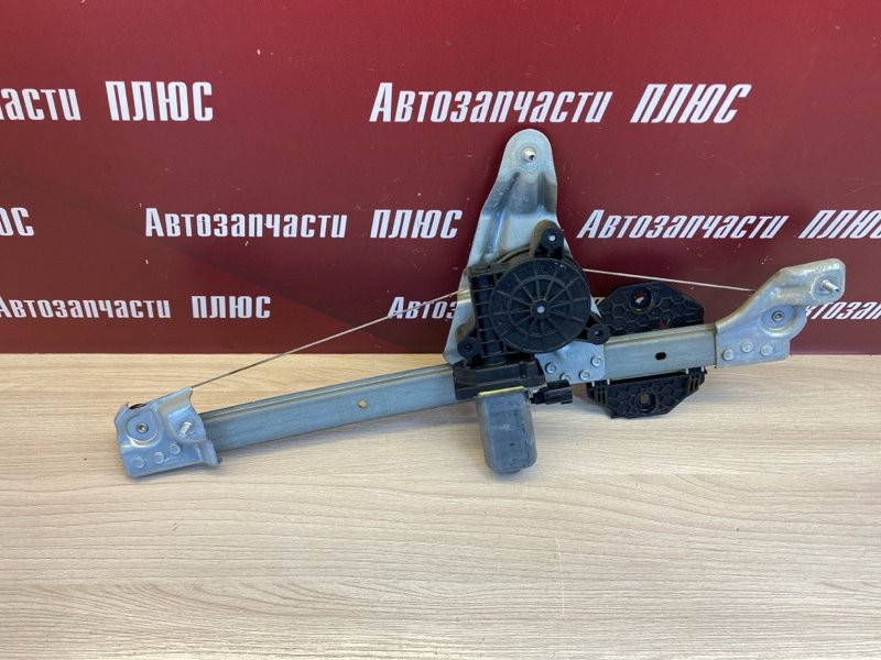 Стеклоподъемник    двери