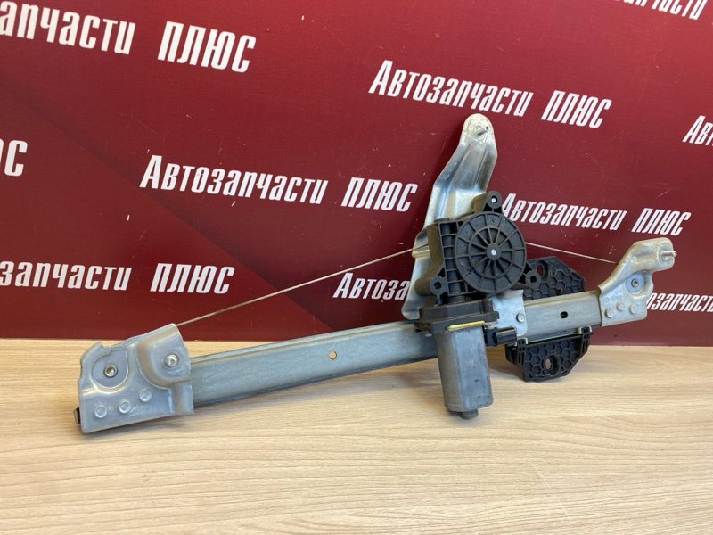 Стеклоподъемник    двери