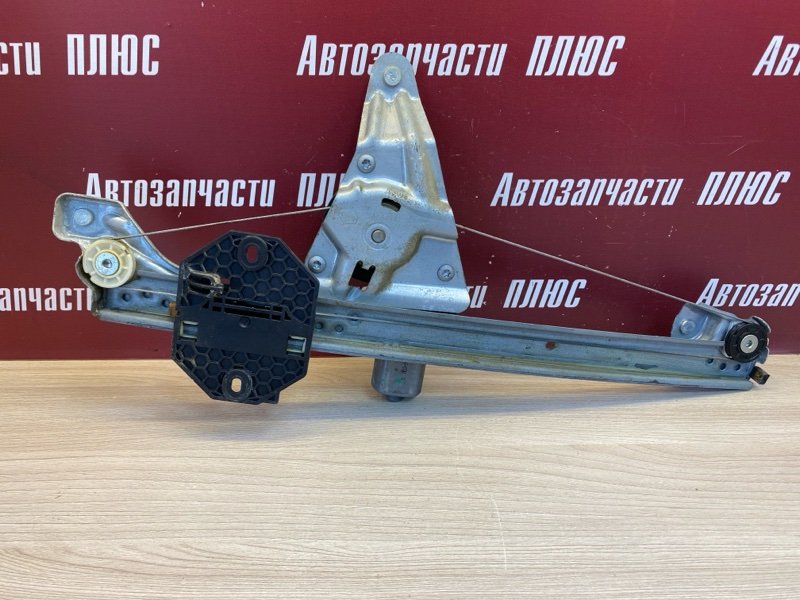 Стеклоподъемник    двери