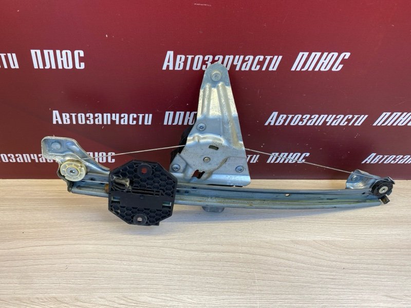 Стеклоподъемник    двери