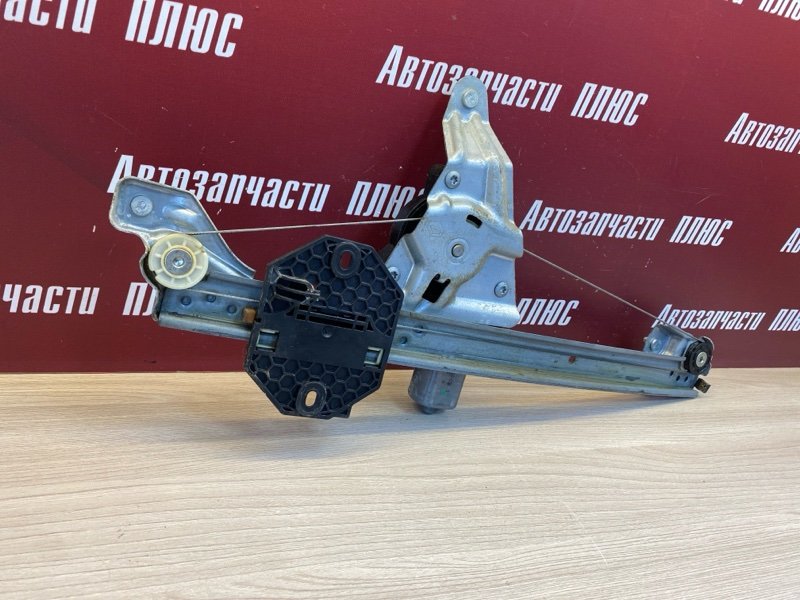 Стеклоподъемник    двери