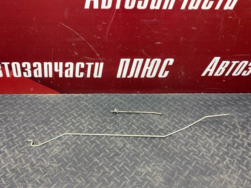 Тяга замка двери