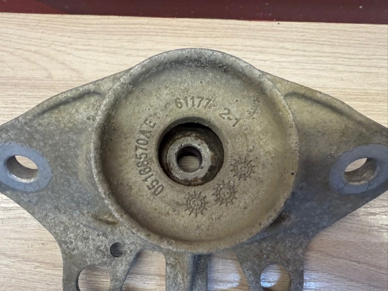 Опора   амортизатора