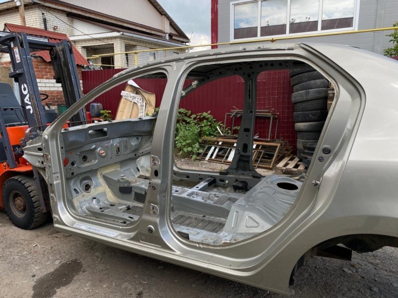 средняя стойка