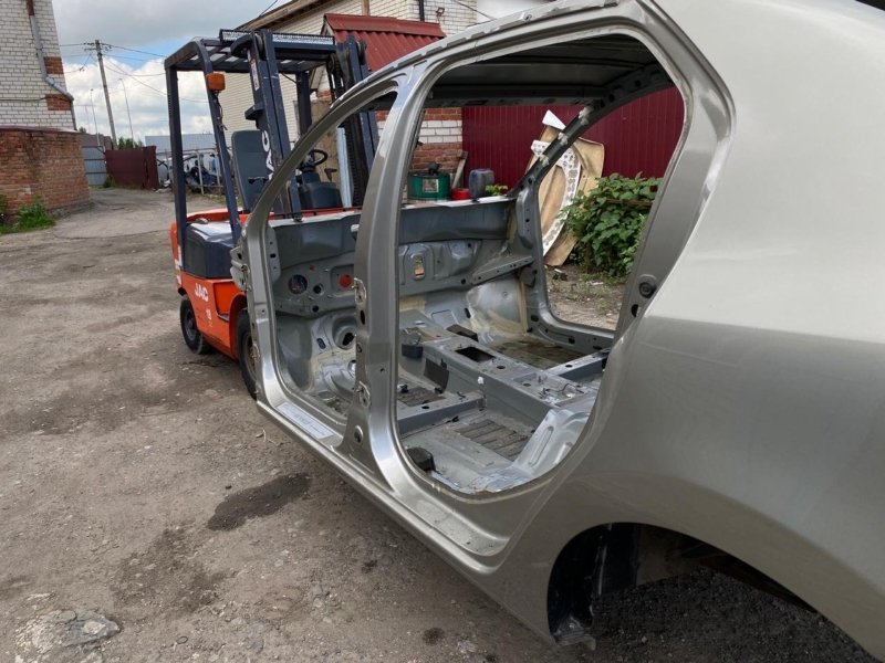 средняя стойка