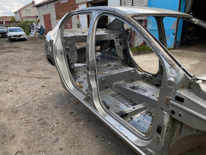 средняя стойка