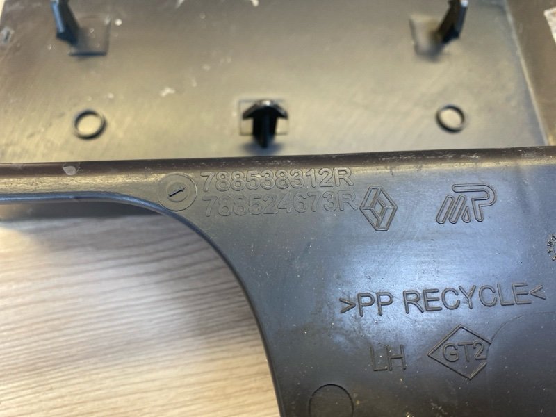 Кронштейн   бампера