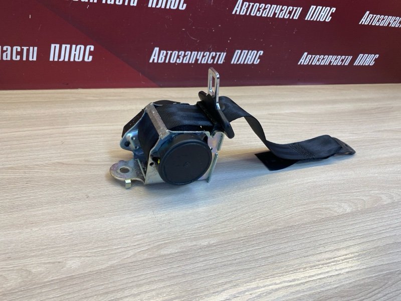 Ремень безопасности