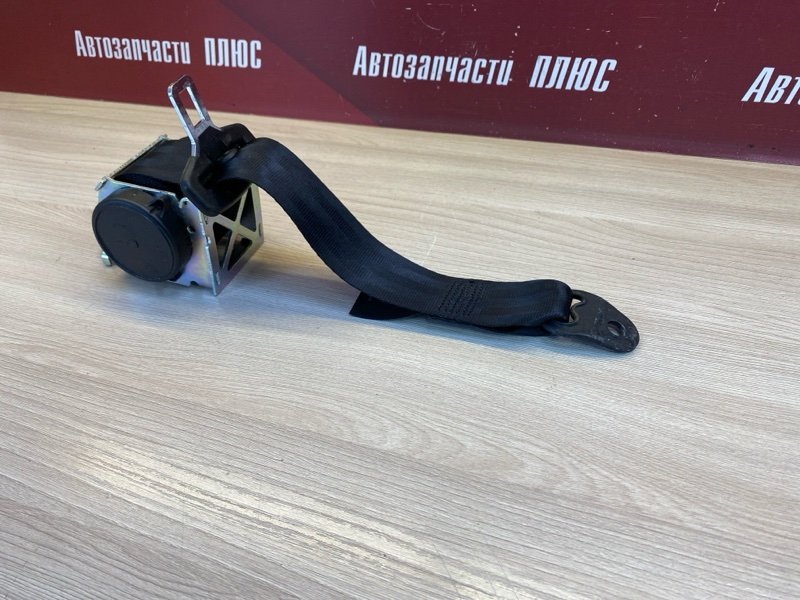 Ремень безопасности