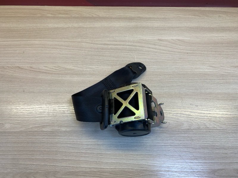 Ремень безопасности