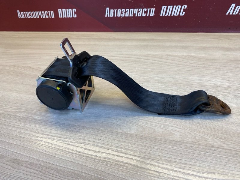 Ремень безопасности