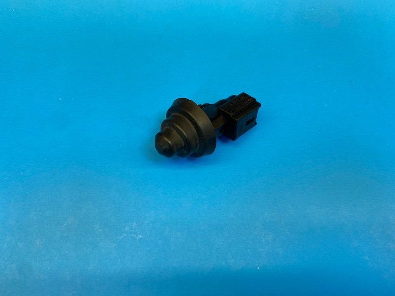 Концевик двери