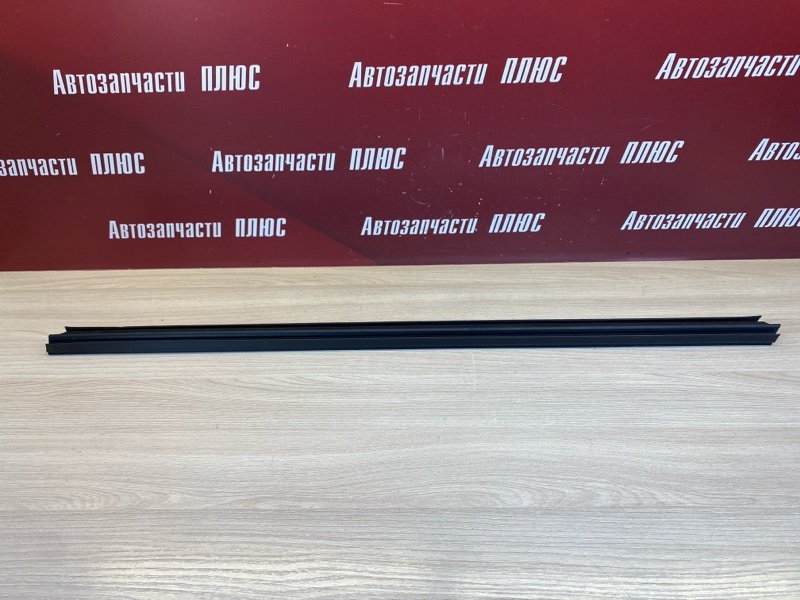 Уплотнитель стекла двери внутренний