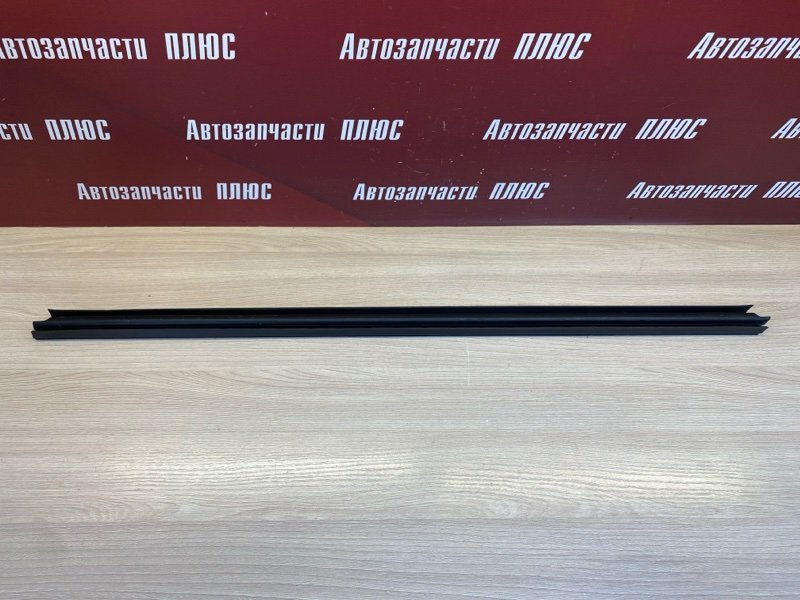 Уплотнитель стекла двери внутренний