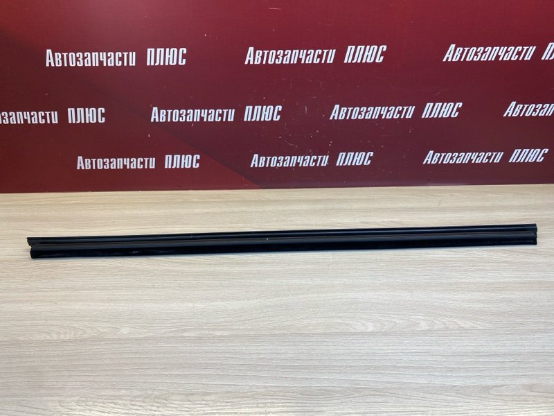 Уплотнитель стекла двери внутренний