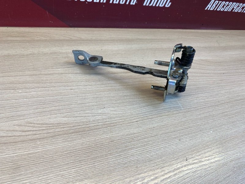 Ограничитель      двери