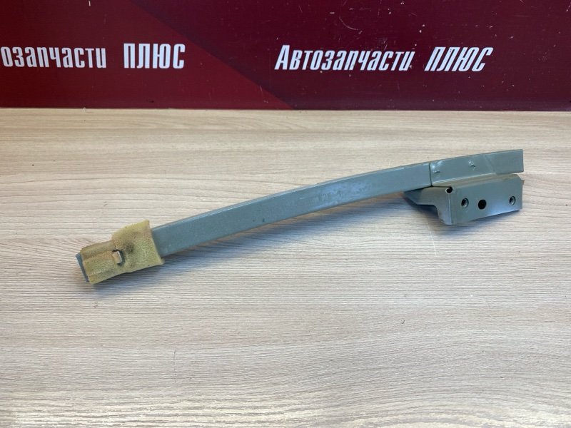Направляющая стекла     двери