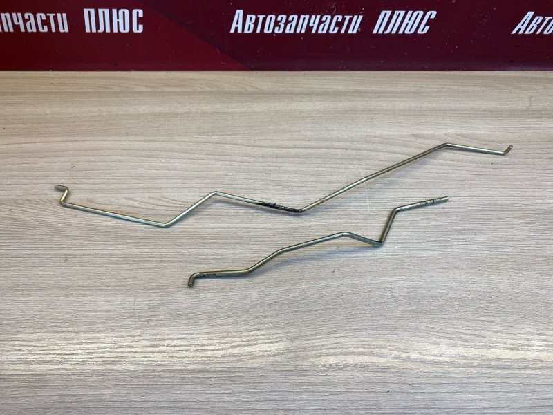 Тяга замка двери