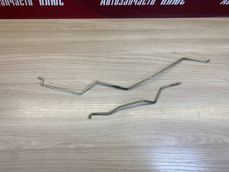 Тяга замка двери