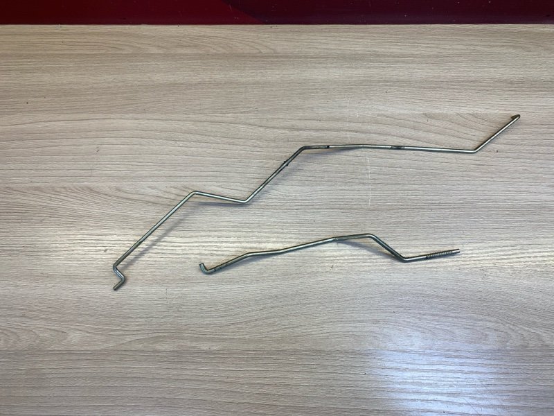 Тяга замка двери