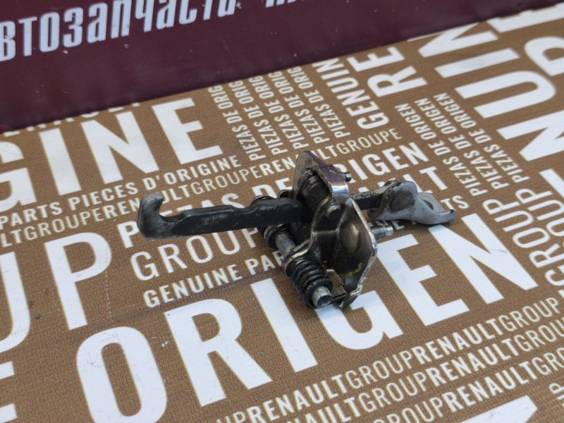 Ограничитель двери