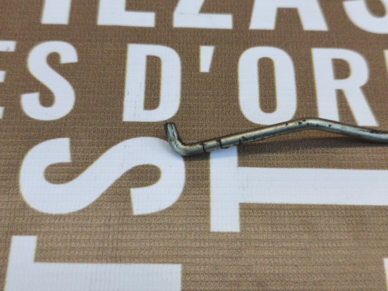 Тяга замка двери