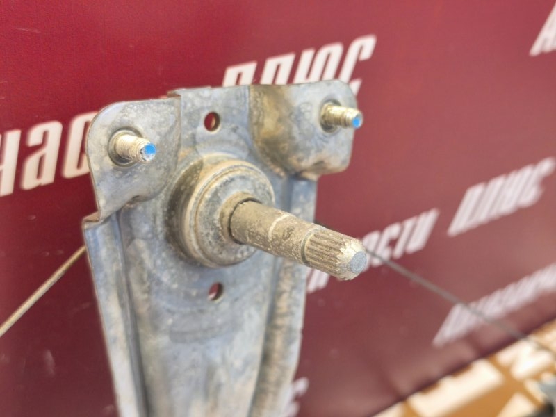 Стеклоподъемник    двери