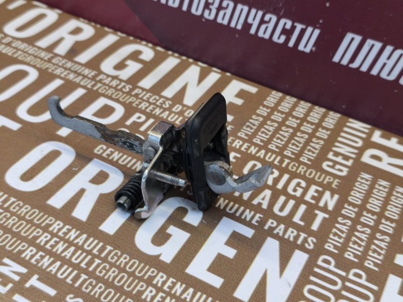 Ограничитель двери