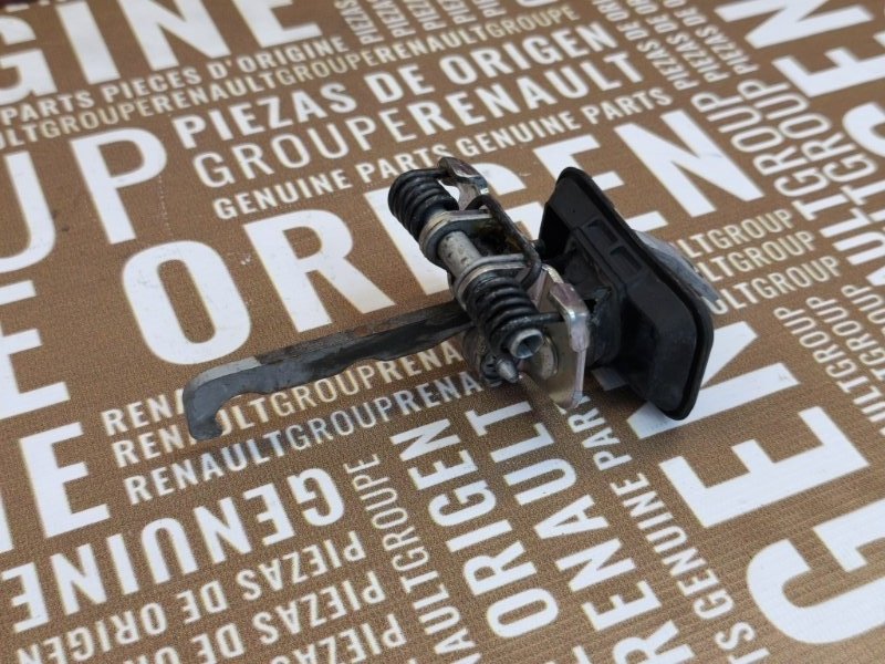 Ограничитель двери