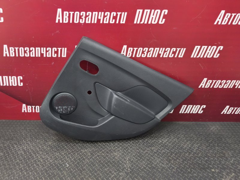 Обшивка боковой двери