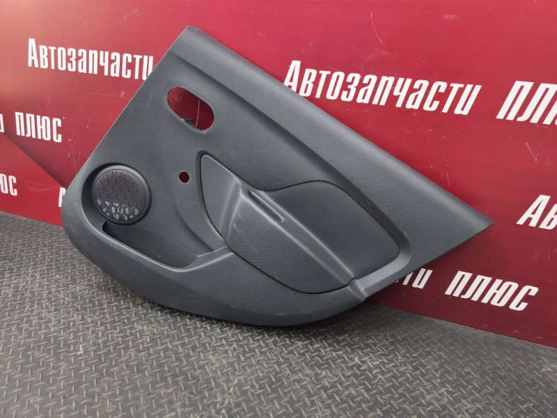 Обшивка боковой двери