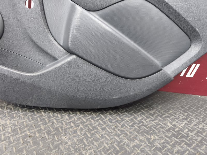 Обшивка боковой двери