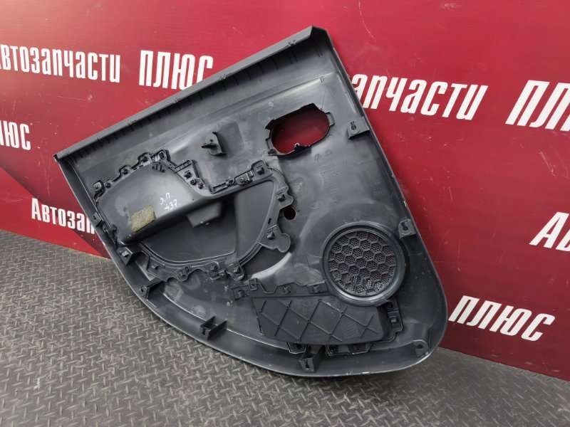 Обшивка боковой двери