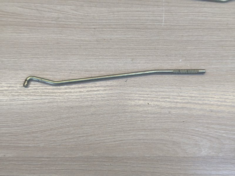 Тяга замка двери