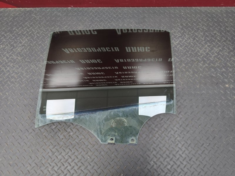 Стекло двери