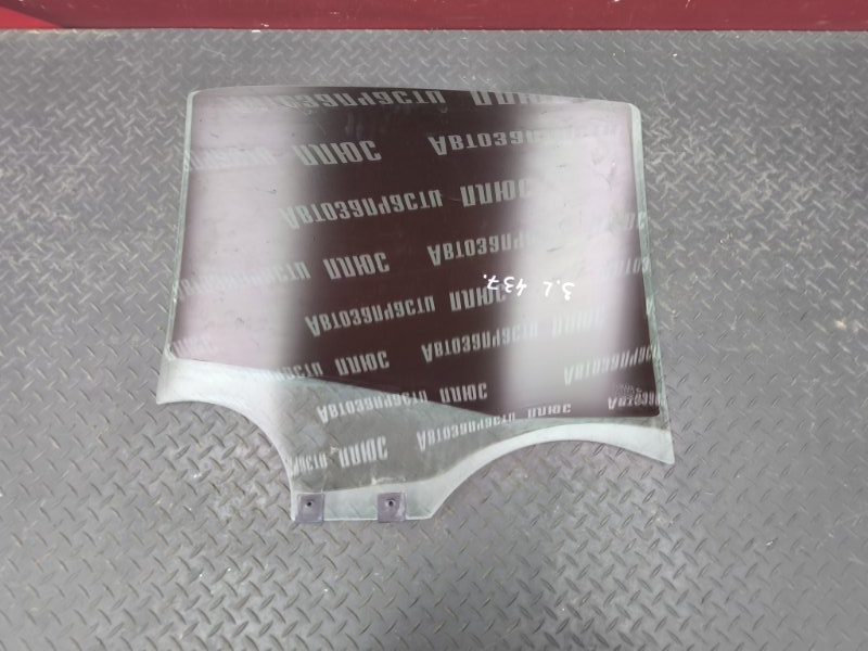 Стекло двери