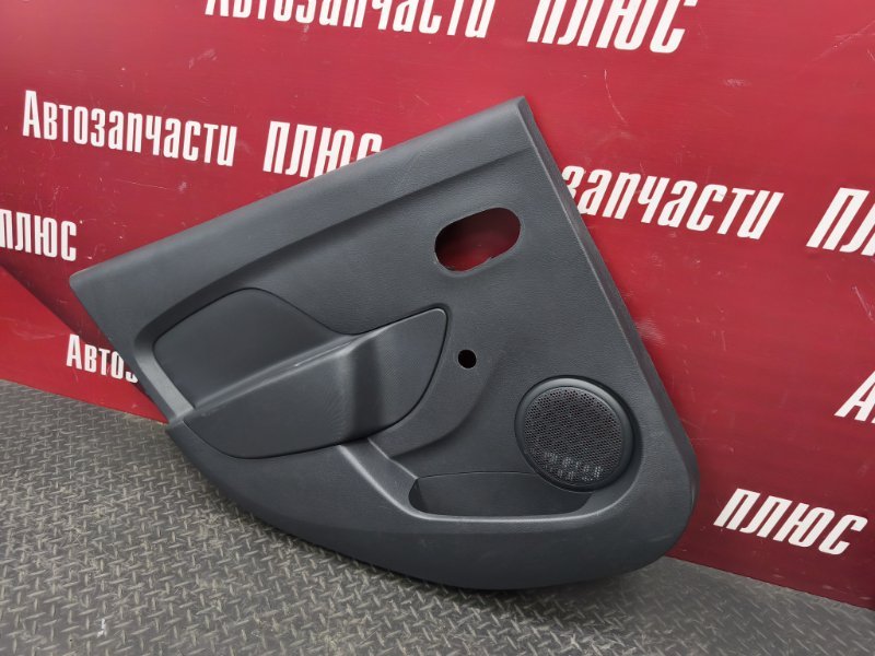 Обшивка боковой двери