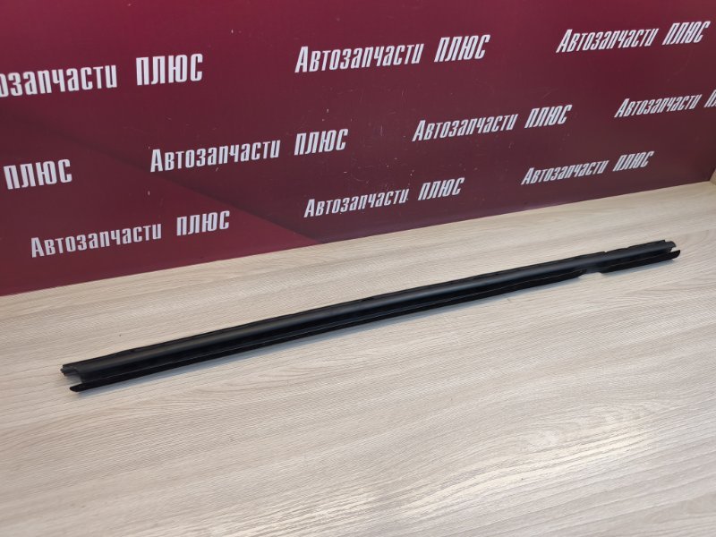 Уплотнитель стекла двери внутренний