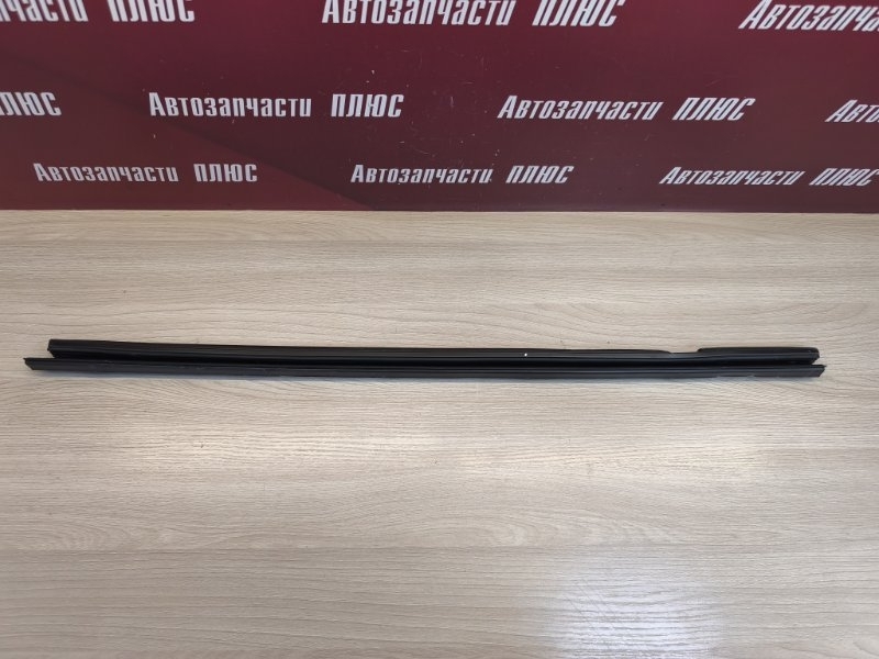 Уплотнитель стекла двери внутренний