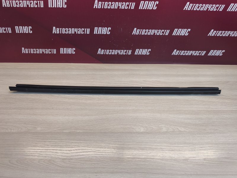 Уплотнитель стекла двери внутренний