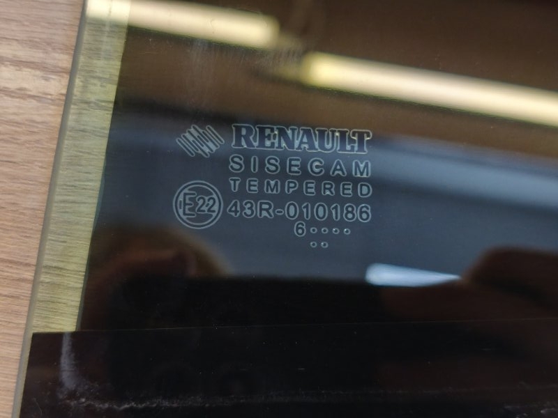 Форточка двери