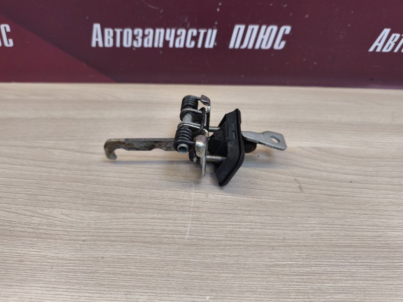 Ограничитель двери